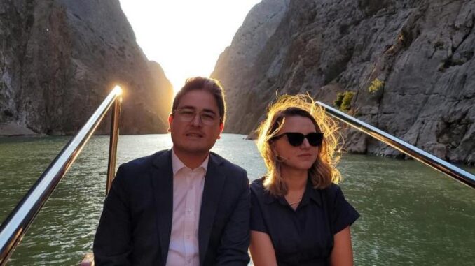 yilin-sadece-10-gunu-gorulebiliyor-bircok-ulkeden-bu-ani-gorebilmek-icin-geliyorlar-npsC7MQU.jpg